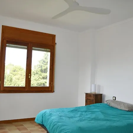 Holiday home Carboneres 1 *