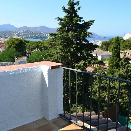 Holiday home Carboneres 1 *